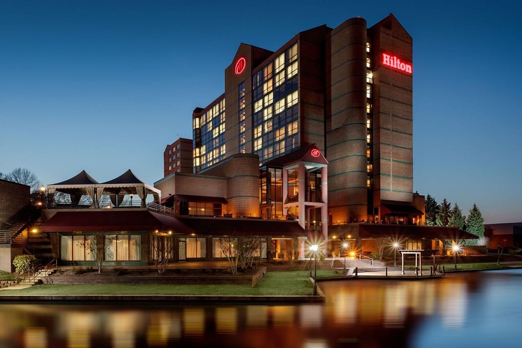 Hilton Charlotte University Place Exterior foto