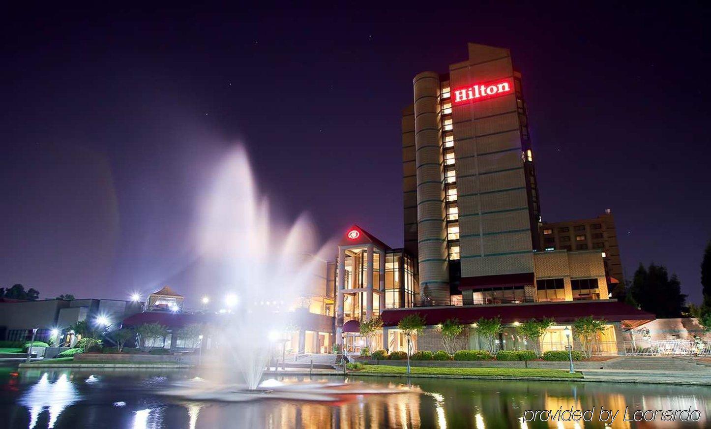 Hilton Charlotte University Place Exterior foto